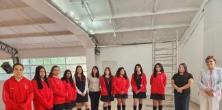 Colegio da la bienvenida a su gimnasio remodelado con bendición especial