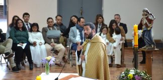 Quince estudiantes vivieron con alegría la celebración de su Bautismo en comunidad ursulina